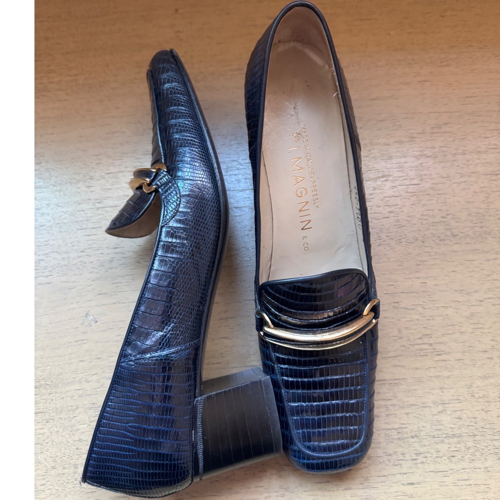 I. Magnin Neiman Marcus Navy Blue Lizard Embossed Leather Loafers Women's 7.5